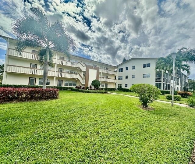 Building Photo - 244 Mansfield F Unit 2440