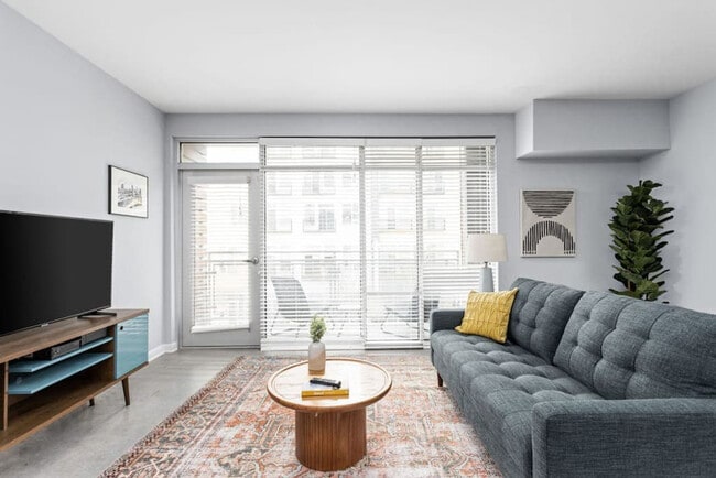 Building Photo - 450 E Market St Unit ID1014501P