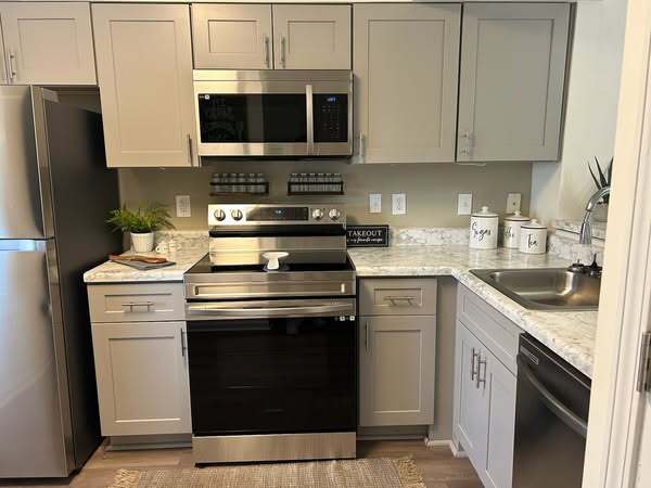 Photo - Bridge Pointe Apartments and Townhomes