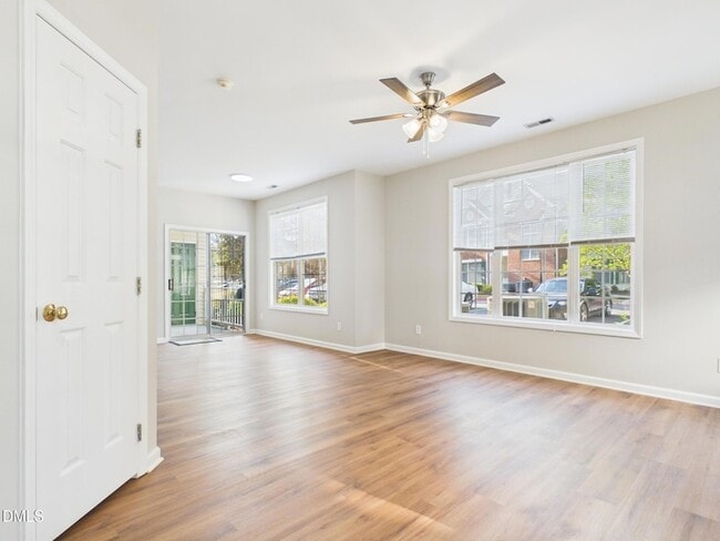 Photo - 2111 Kudrow Ln