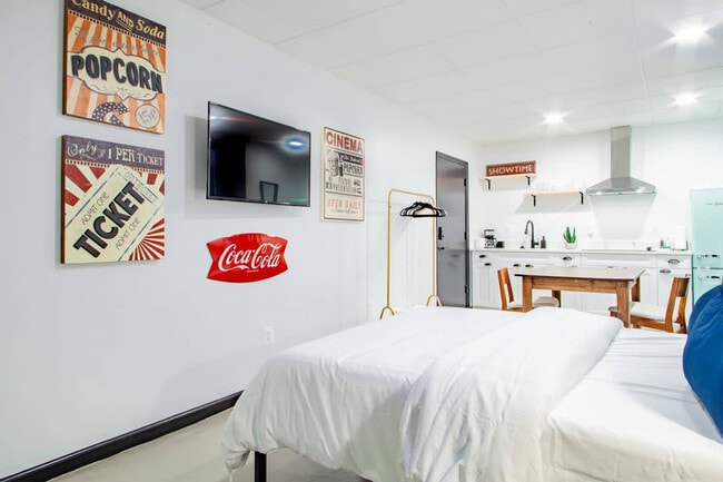 Photo - 1020 16th St NW Unit FL3-ID1037719P