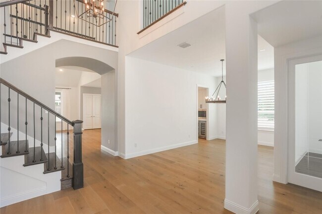 Photo - 3536 Sable Falls Way