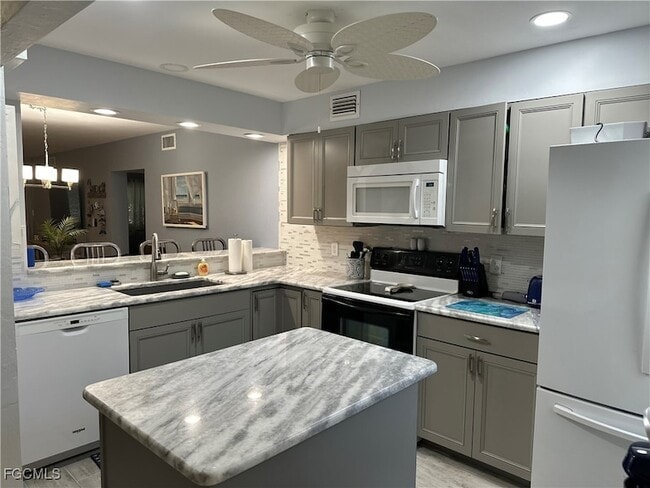 Photo - 4002 SE 19th Ave Unit 106