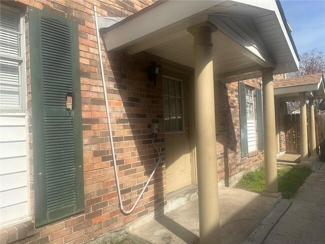 Photo - 2909 Lake Villa Dr