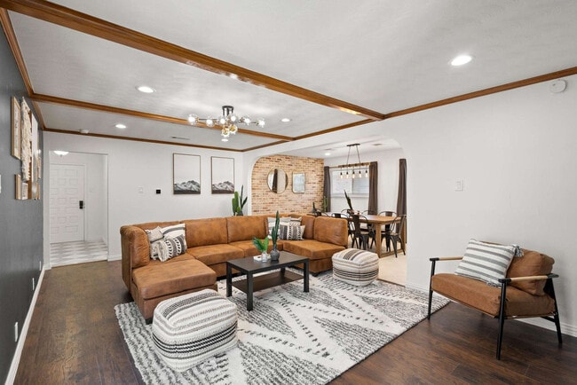 Building Photo - 1308 Glen Cove Dr Unit SI ID1492740P