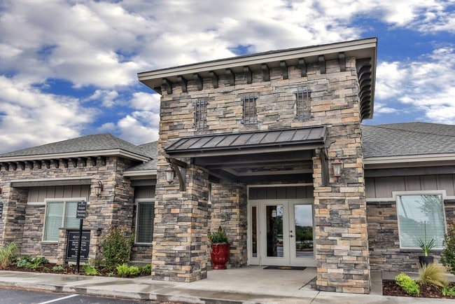 Primary - Escondido Apartments