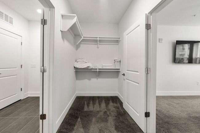Photo - 230 Bill Kennedy Wy SE Unit SI ID1351862P
