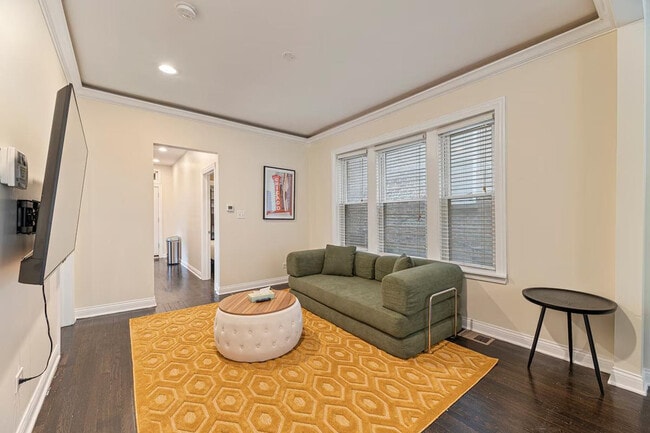 Building Photo - 1351 N Lawndale Ave Unit SI ID1265099P