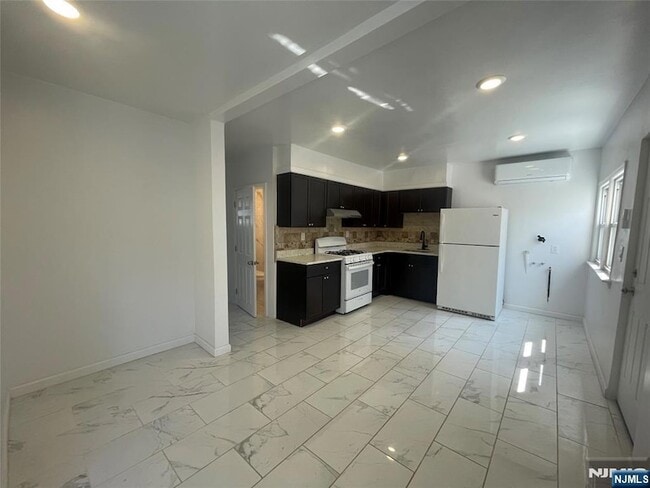 Photo - 11 Brown Ave