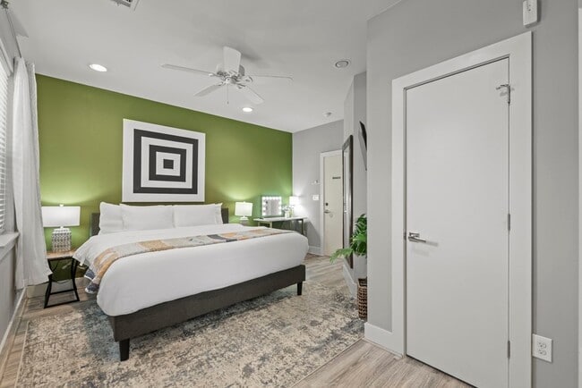 Photo - 2119 Hadley St