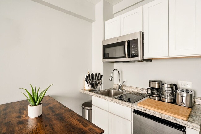 Photo - 240 W 73rd St Unit FL10-ID1022036P