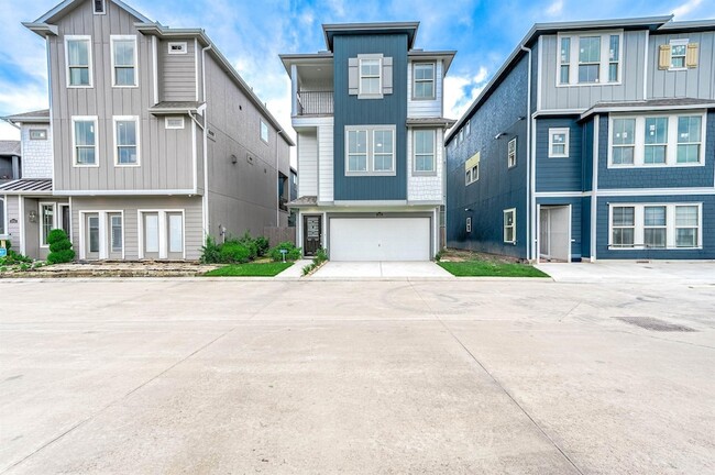 Photo - 2022 Groveland Glen Dr