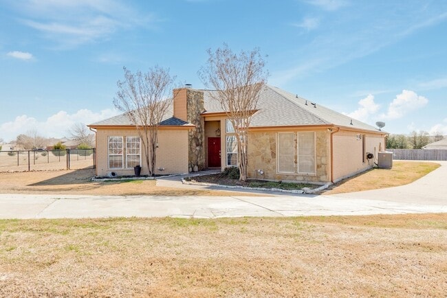 Photo - 115 Kenwick Ct