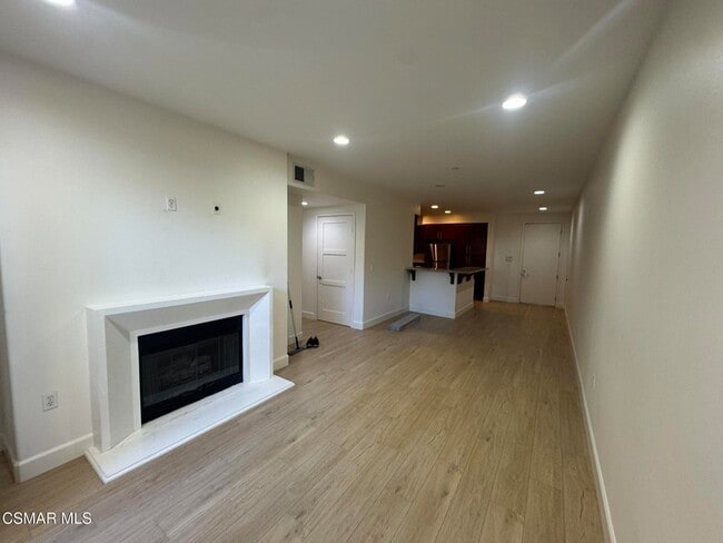 Photo - 14412 Killion St Unit 102