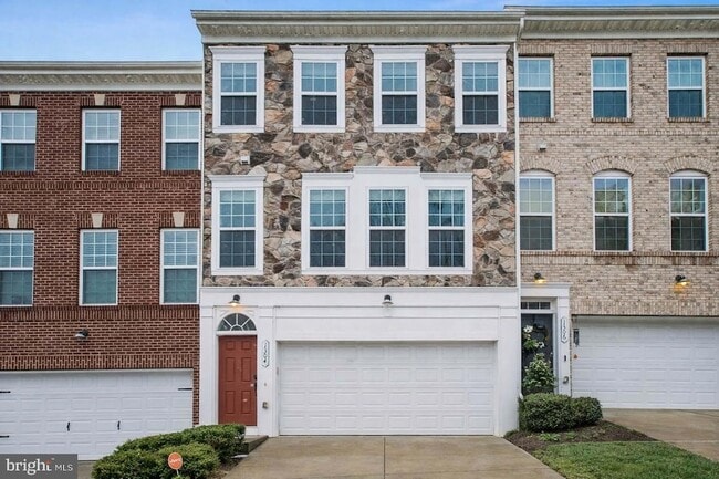 Building Photo - 1304 Gilmore St