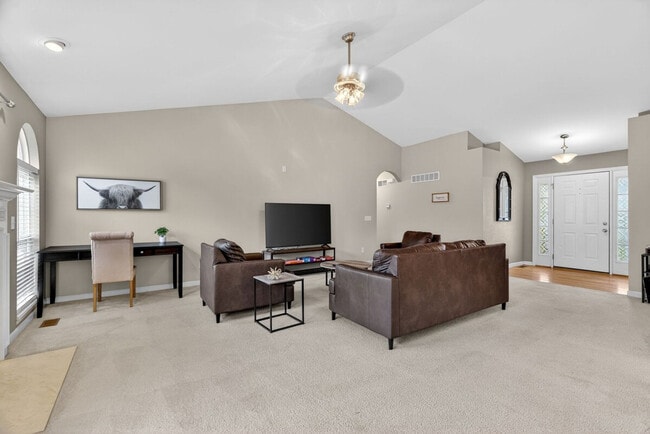 Photo - 27 Crimson Leaf Ct Unit SI ID1511793P