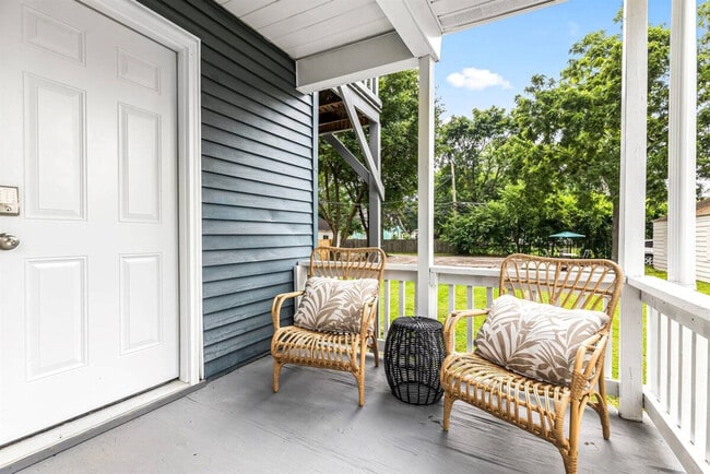 Photo - 295 Euclid St Unit ID1032357P