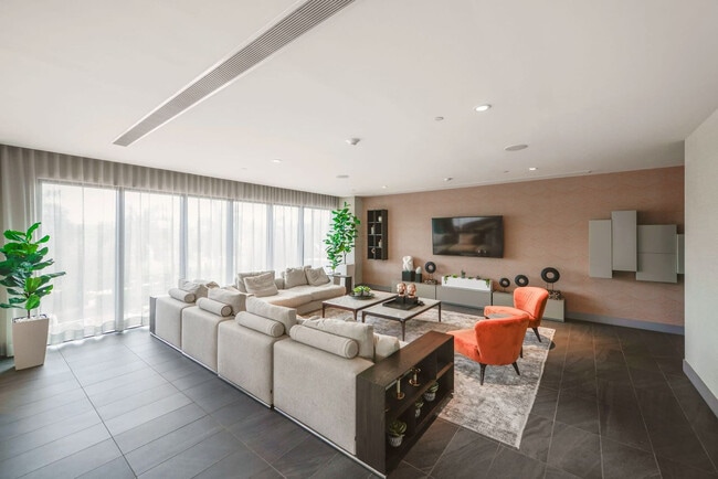 Building Photo - 5350 NW 84th Ave Unit FL15-ID1230852P