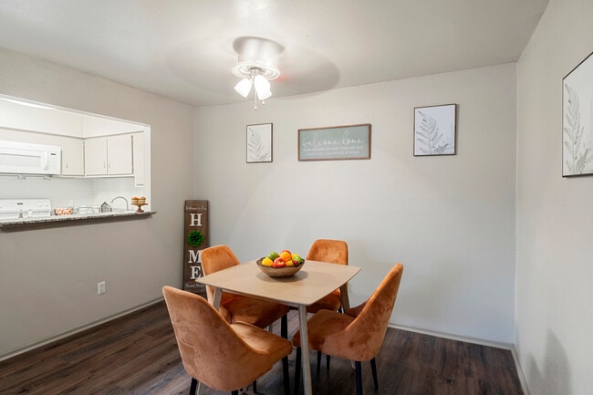 Photo - University Place Apartments