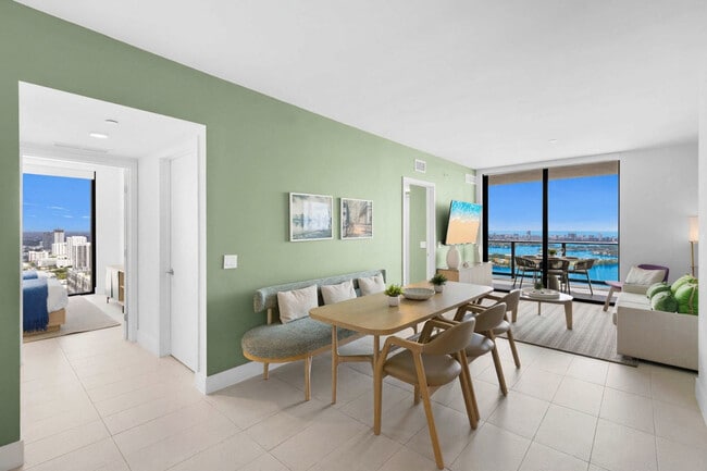 Photo - 601 NE 1st Ave Unit SI ID1227491P