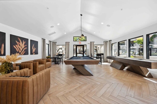 Building Photo - Hideaway North Scottsdale