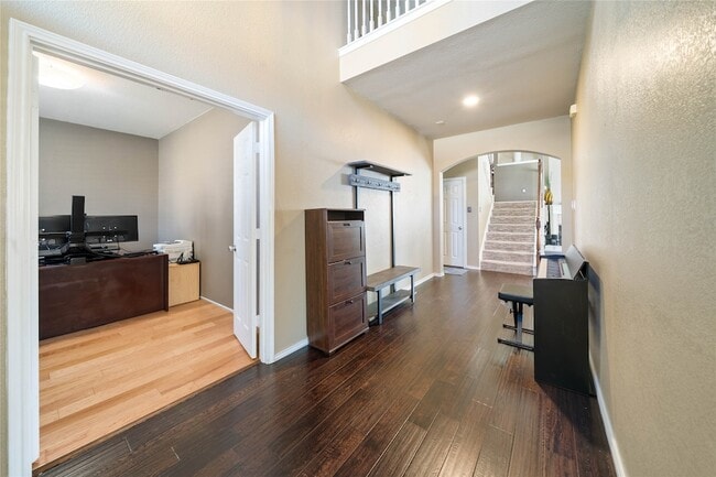 Photo - 9333 Fairmont Dr