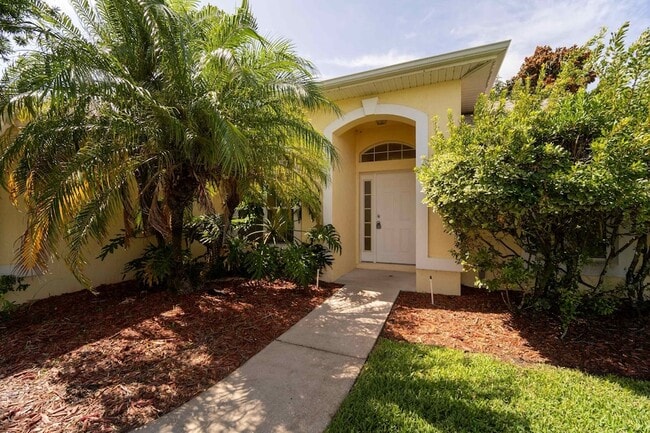 Photo - 957 Windward Way