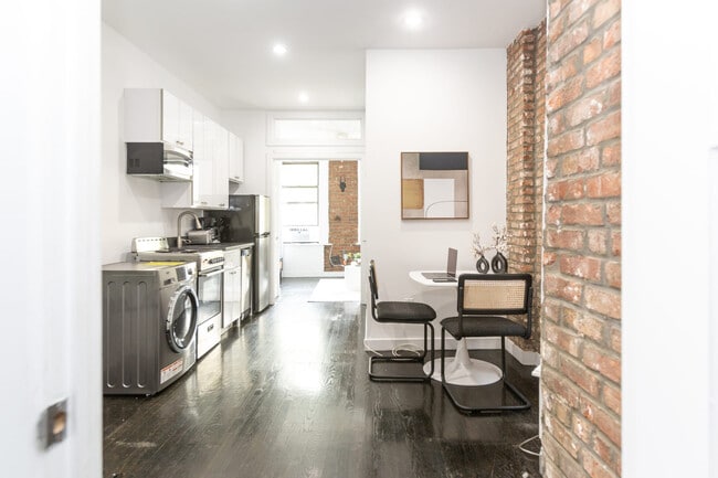 Photo - 104 Forsyth St Unit ID1013712P