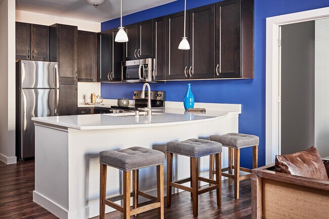 Photo - Waterstone at Hamburg Apartments