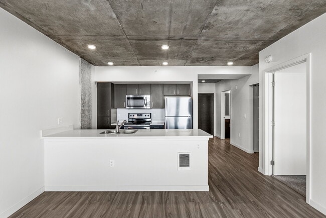 Photo - Stadium Apartments