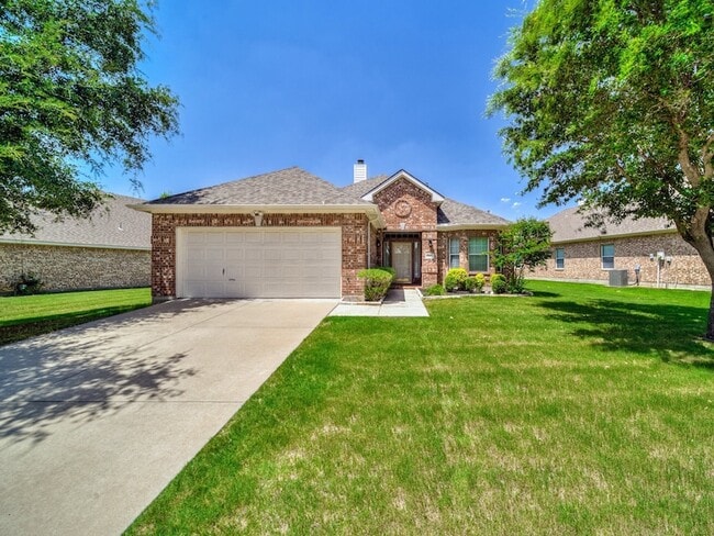 Building Photo - 8162 Robertson Dr