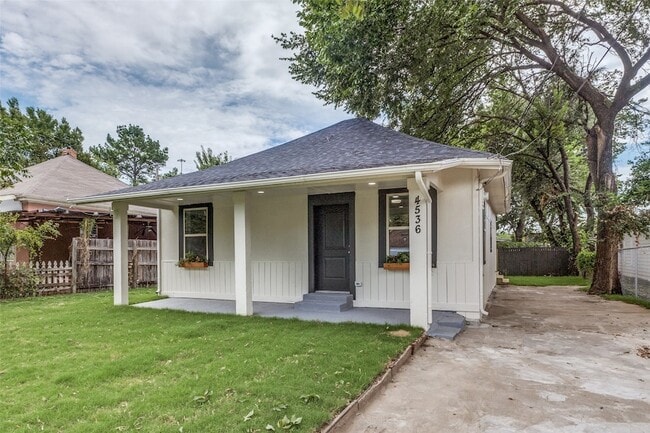 Building Photo - 4536 Birch St
