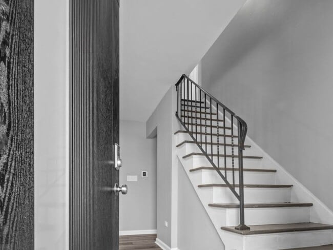 Photo - 513 Nathan Rd