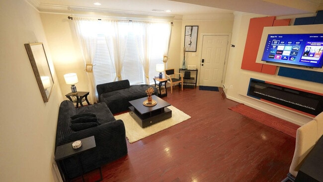 Photo - 265 Community Center Ave Unit SI ID1625015P