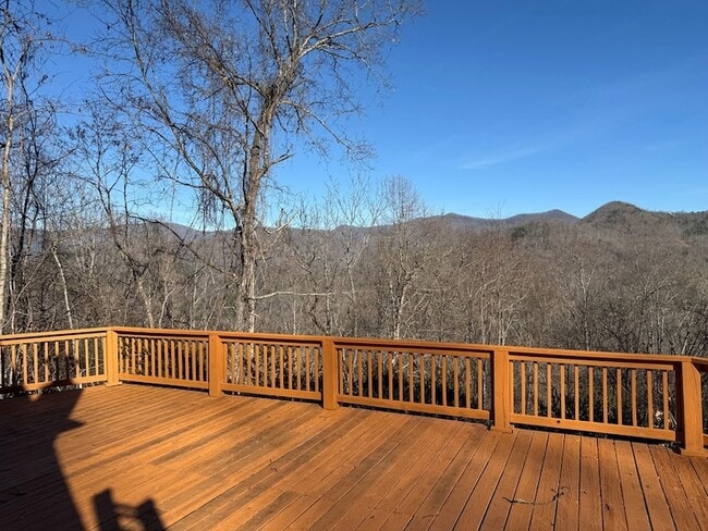 Photo - 523 Sundown Dr