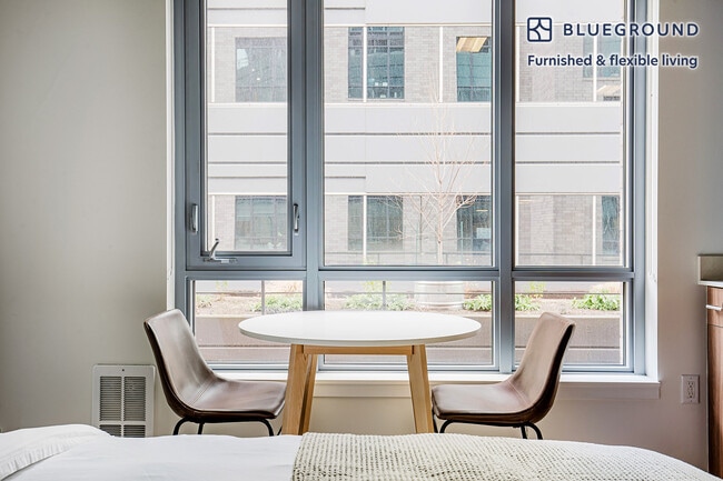 Photo - 624 Yale Ave N Unit FL4-ID809