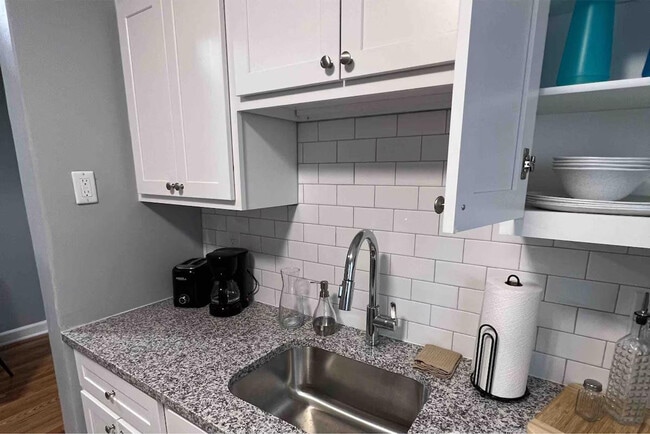 Photo - 7047 Hampton Ave Unit SI ID1490319P