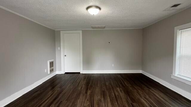 Photo - 725 Highland Ave NW