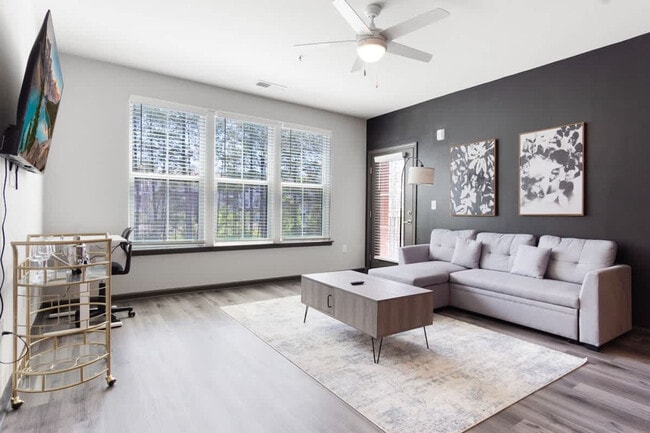 Building Photo - 1540 Dunn Rd Unit ID1284657P