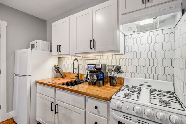 Photo - 4952 Polk St Unit SI ID1531104P