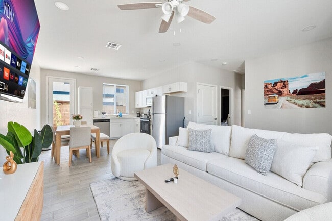 Photo - 6606 W Paradise Ln Unit ID1240447P