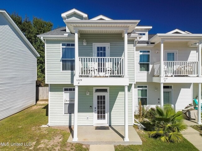 Building Photo - 1229 Century Oaks Dr Unit A