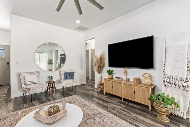 Photo - 2092 W Bella Ln Unit SI ID1460910P