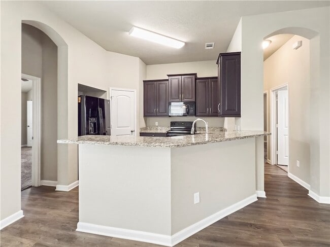 Photo - 2105 Dumfries Dr