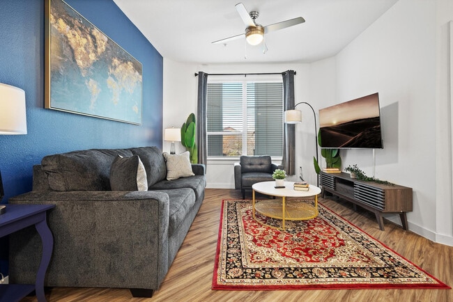 Photo - 2425 E Riverside Dr Unit ID1240403P