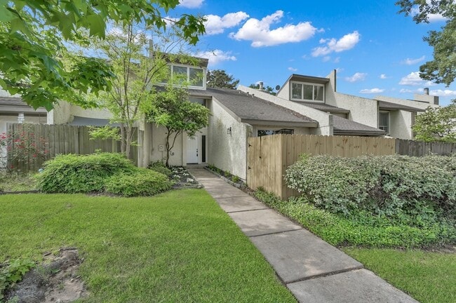 Photo - 12311 Glenview Dr