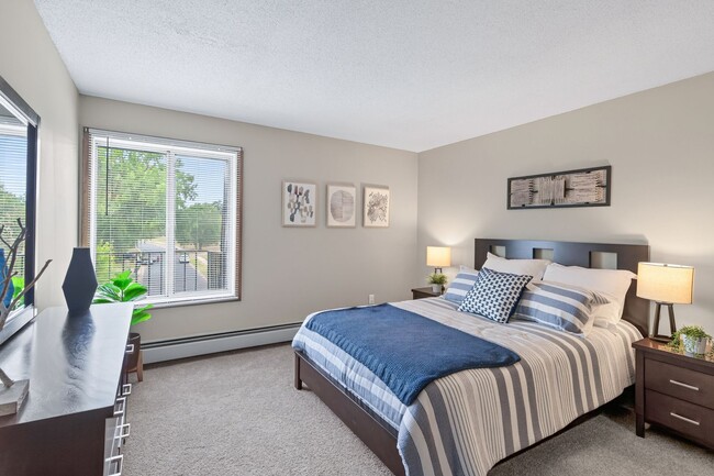 Photo - Shoreview Grand