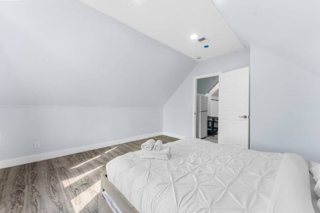 Photo - 23 Obrien Ct Unit ID1352469P