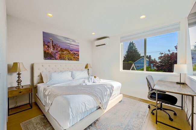 Photo - 4306 Wallingford Ave N Unit ID1035902P