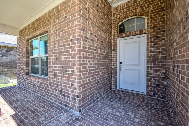 Photo - 841 Blackhorse Trl